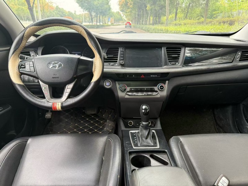 娄底17年现代名图7