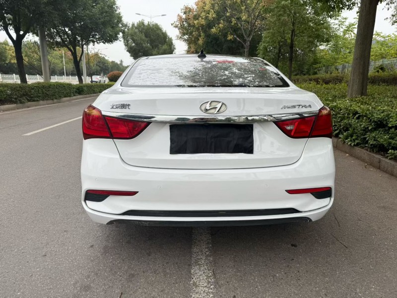 娄底17年现代名图9