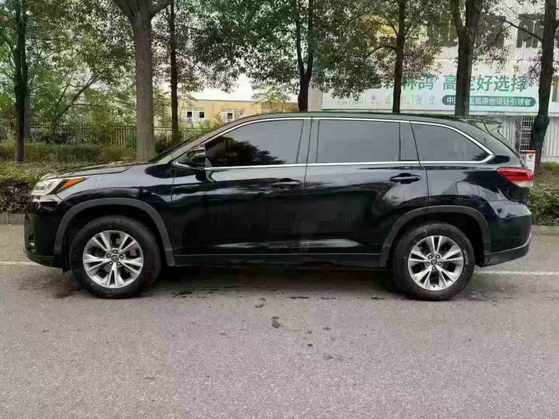 长沙19年丰田汉兰达7