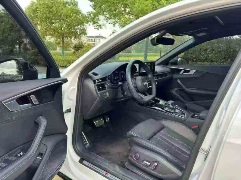 佛山24年奥迪A4L4