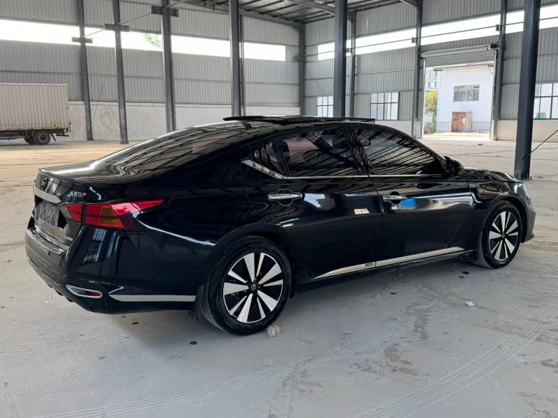 徐州19年日产天籁8