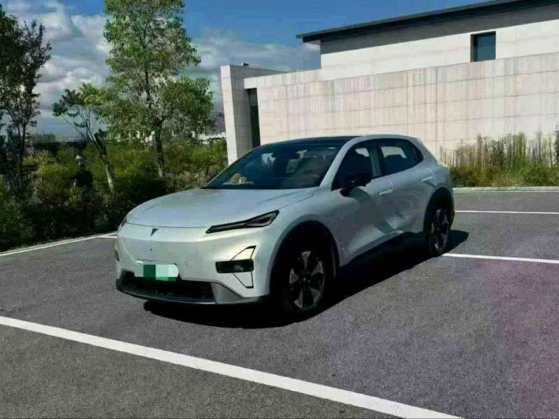 新余24年长安汽车深蓝2