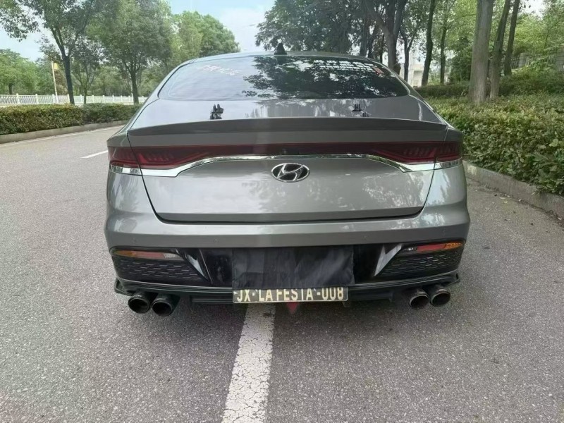 娄底20年现代菲斯塔9