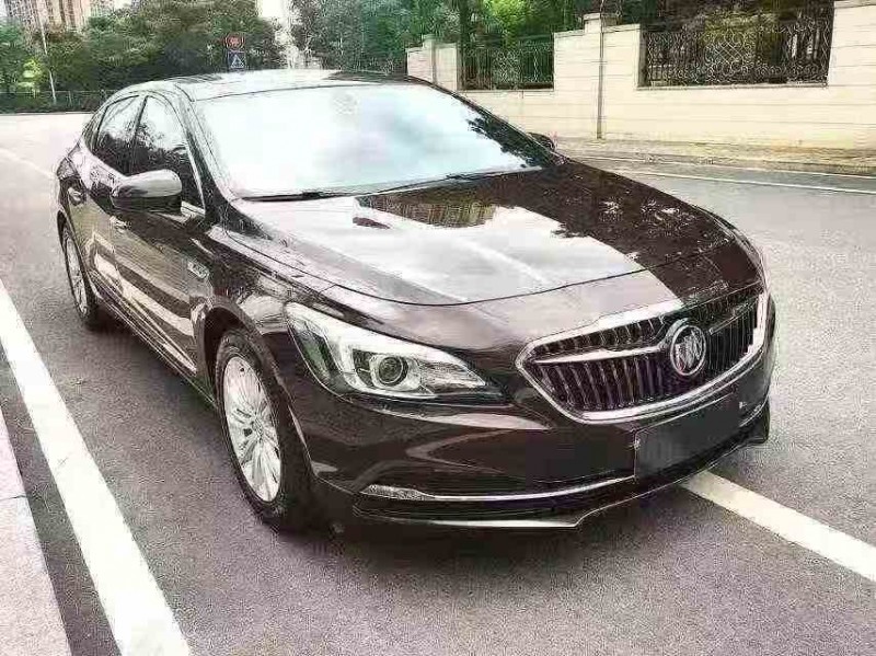 新余17年别克君越2