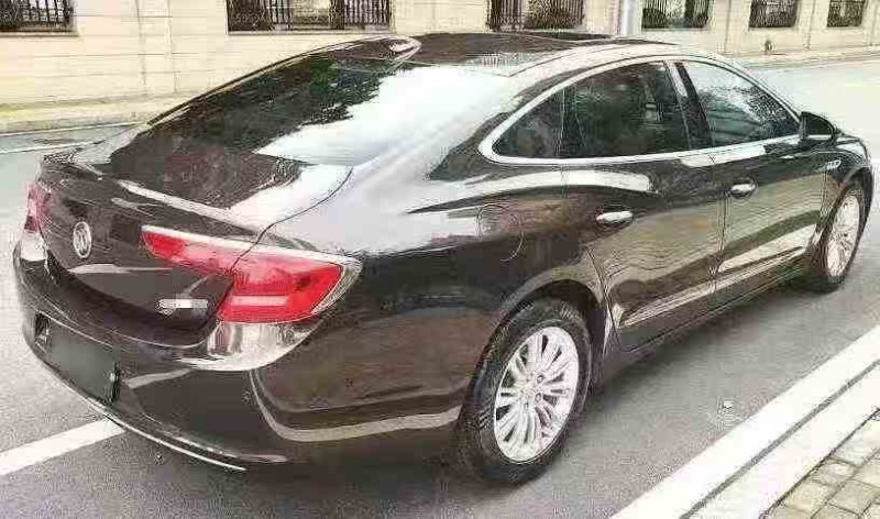 新余17年别克君越7