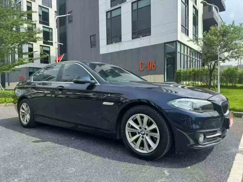 广州16年宝马5系3