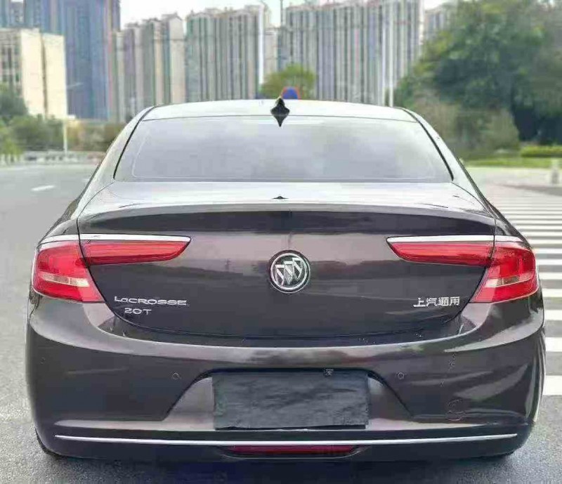 新余17年别克君越9