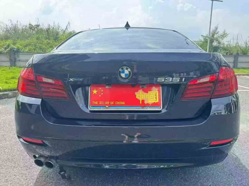 广州16年宝马5系8