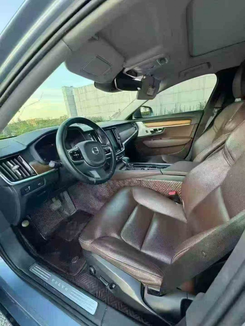 新余19年沃尔沃S905