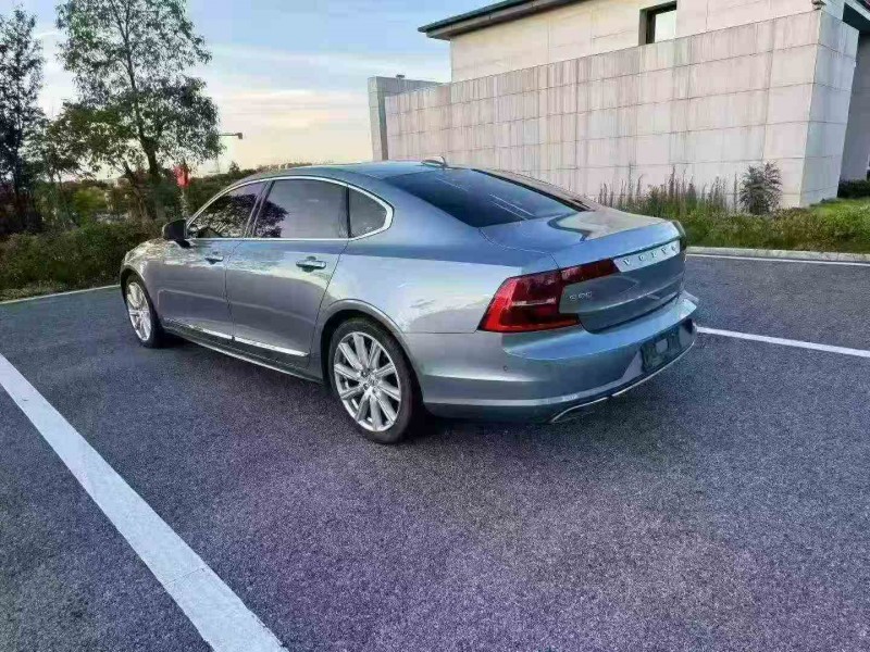 新余19年沃尔沃S909