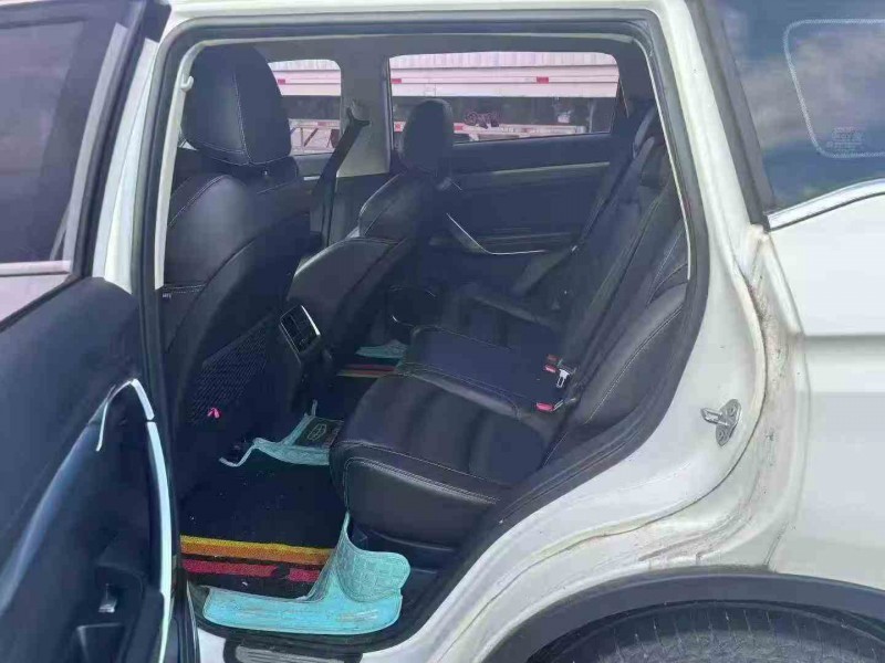 赣州20年吉利博越6