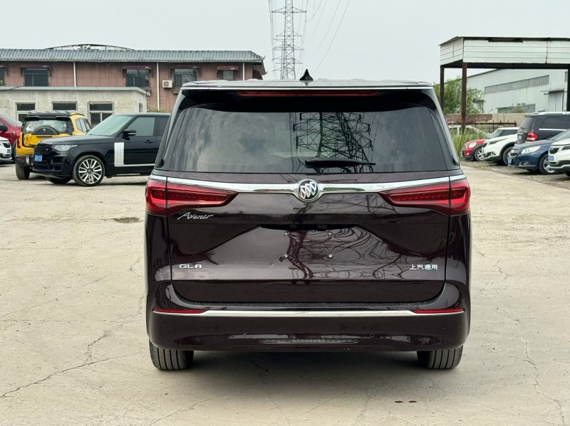 天津21年别克GL82