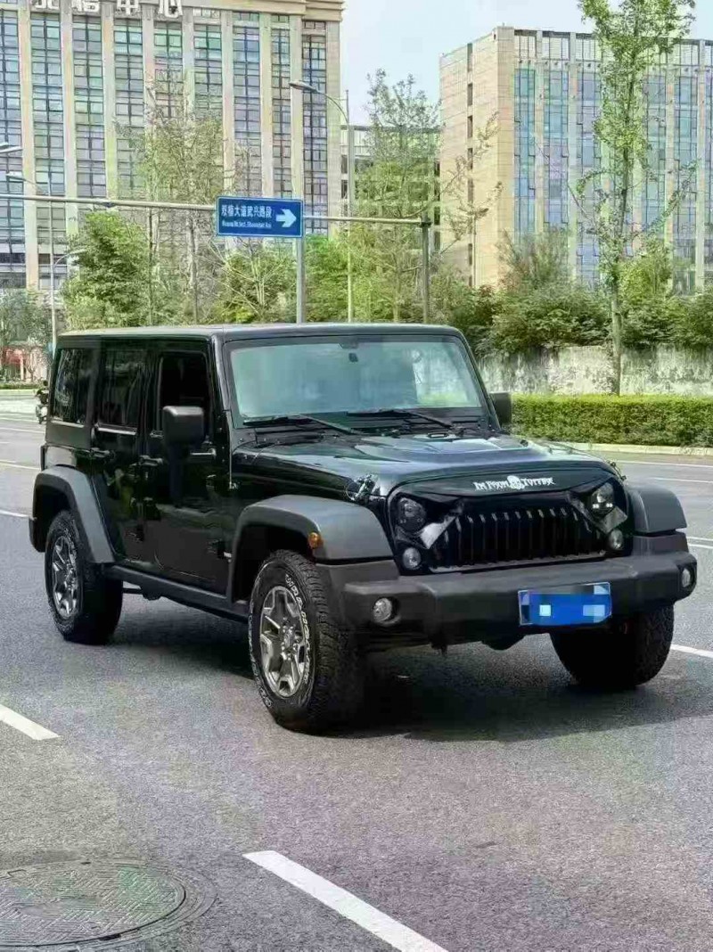 攀枝花18年Jeep牧马人1
