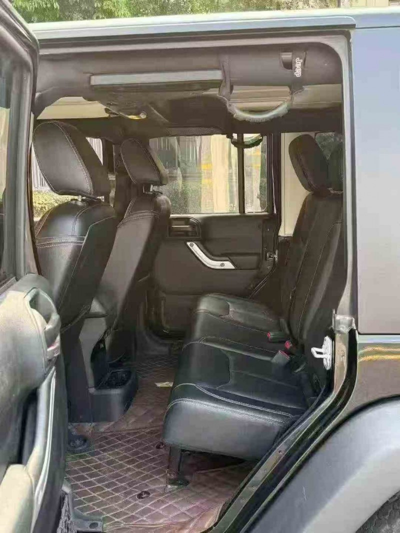 攀枝花18年Jeep牧马人4