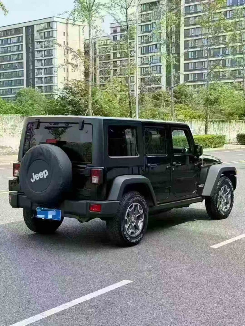 攀枝花18年Jeep牧马人6