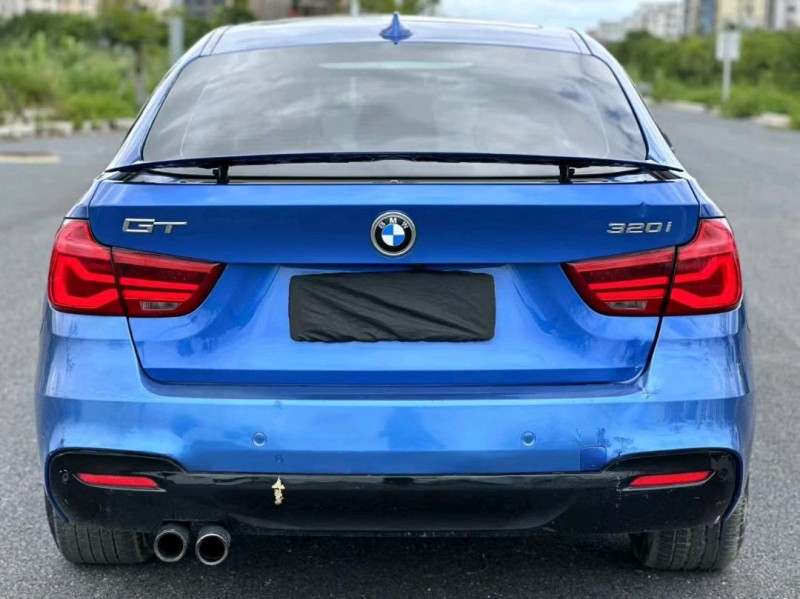 汕头18年宝马3系8