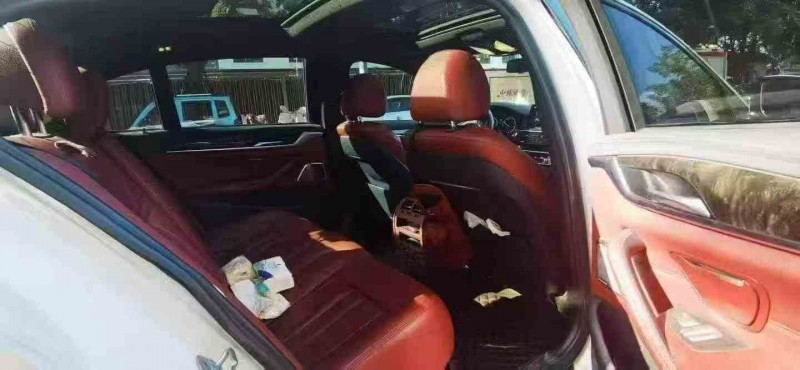 泸州19年宝马5系4