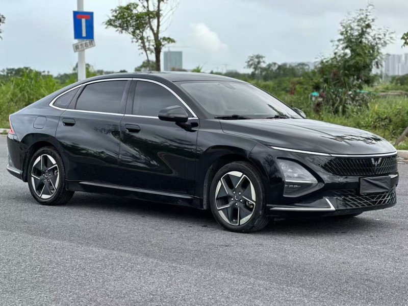 汕头24年五菱汽车星光2