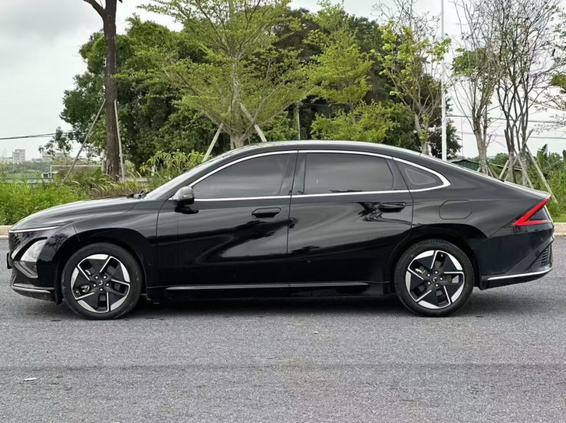 汕头24年五菱汽车星光3