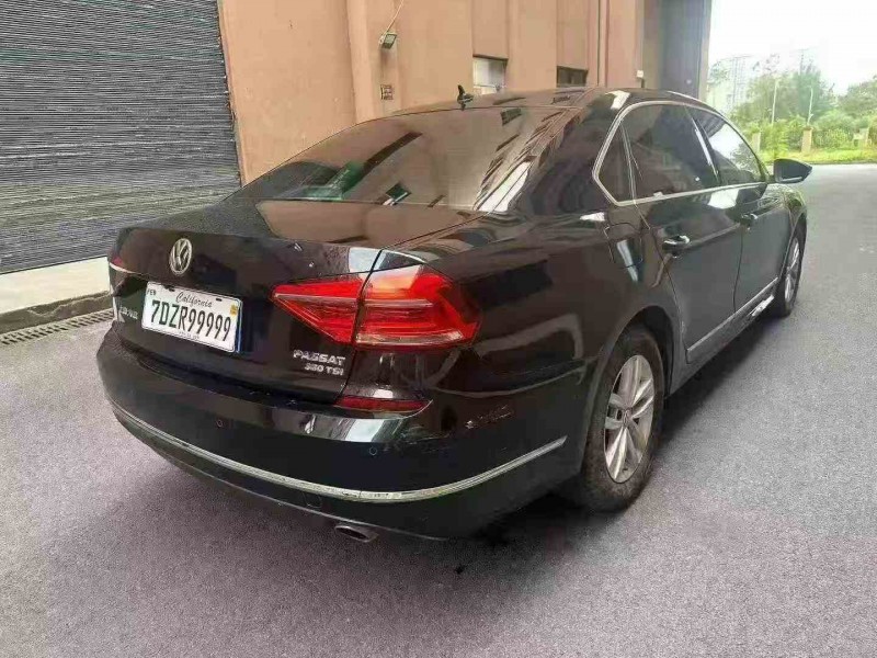 重庆16年大众帕萨特8