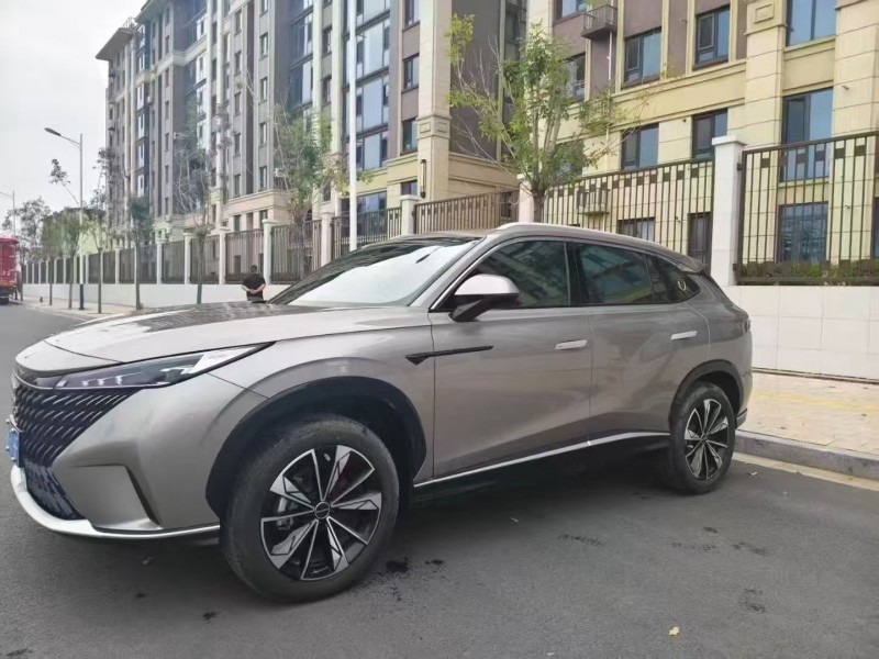 邯郸25年荣威RX52