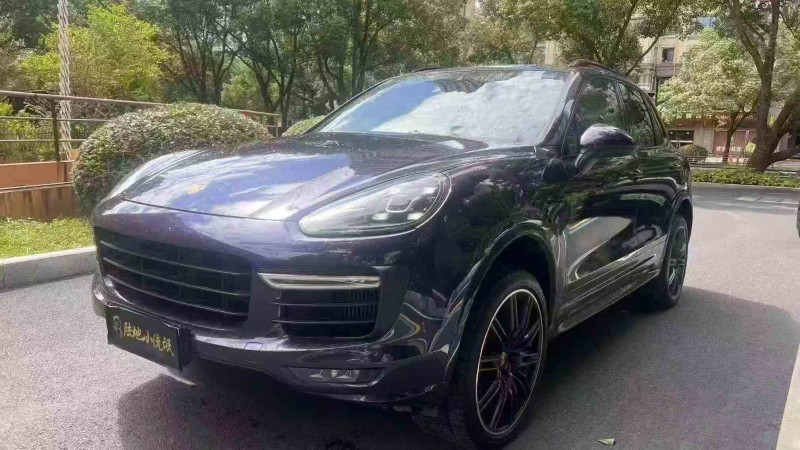 湖州17年保时捷卡宴2