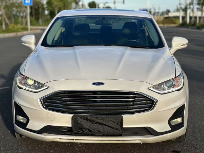 汕头21年福特蒙迪欧1