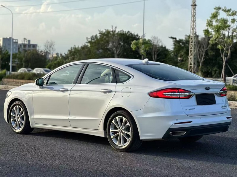 汕头21年福特蒙迪欧7