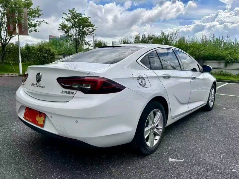 广州19年别克君威8