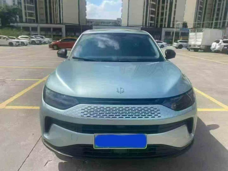 江门23年零跑汽车C111