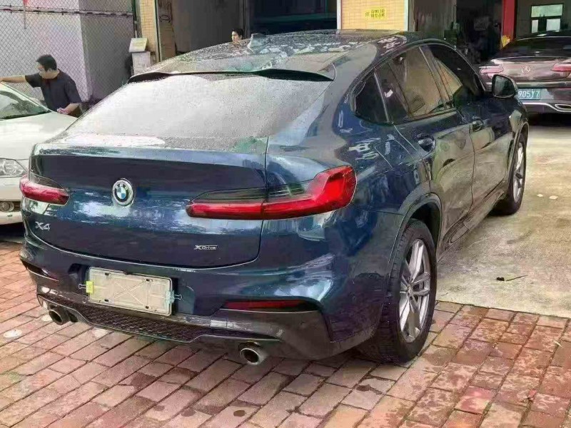 佛山19年宝马X48