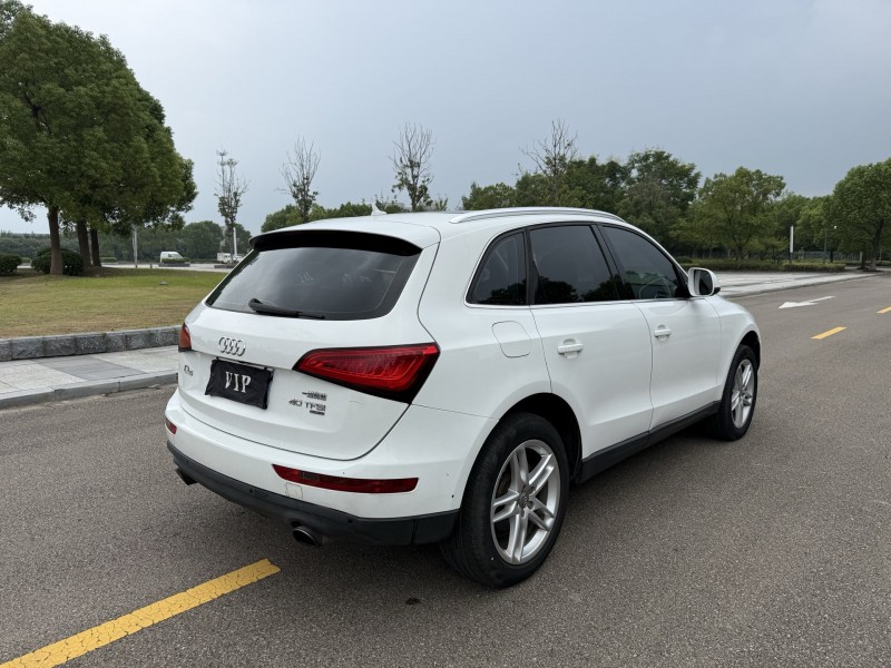 盐城15年奥迪Q57