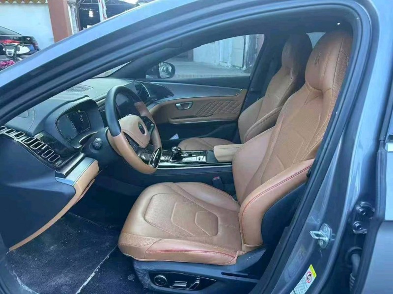 广州23年比亚迪汉3