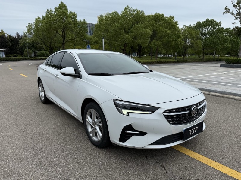 盐城21年别克君威3