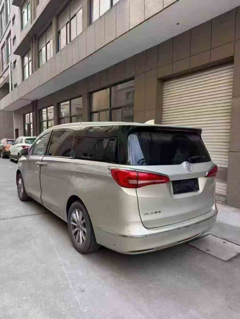 嘉兴19年别克GL88