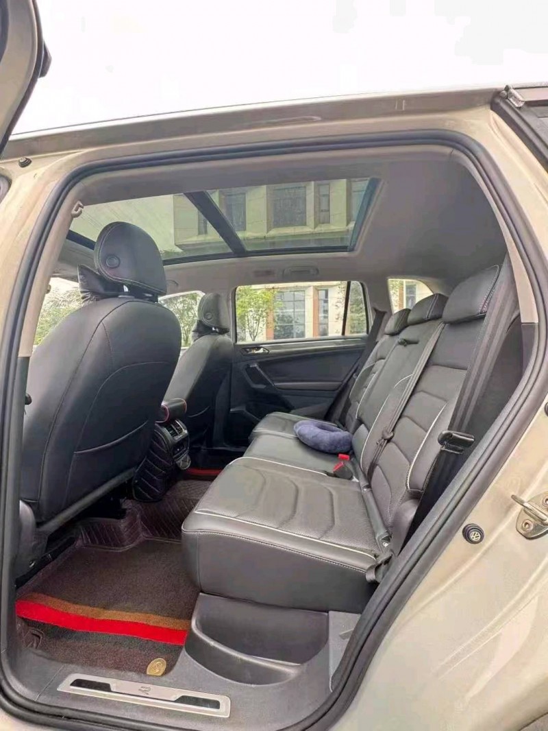 广州21年大众途观6