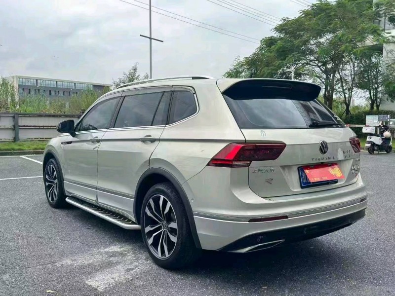 广州21年大众途观9