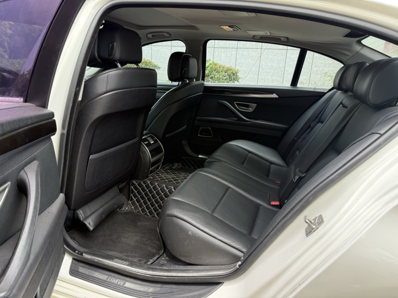 盐城12年宝马5系4