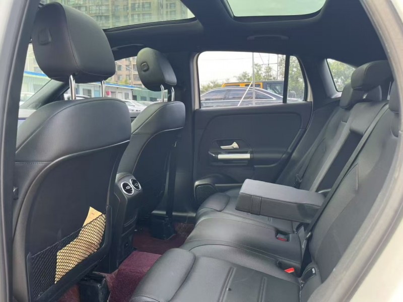 焦作23年奔驰GLA5