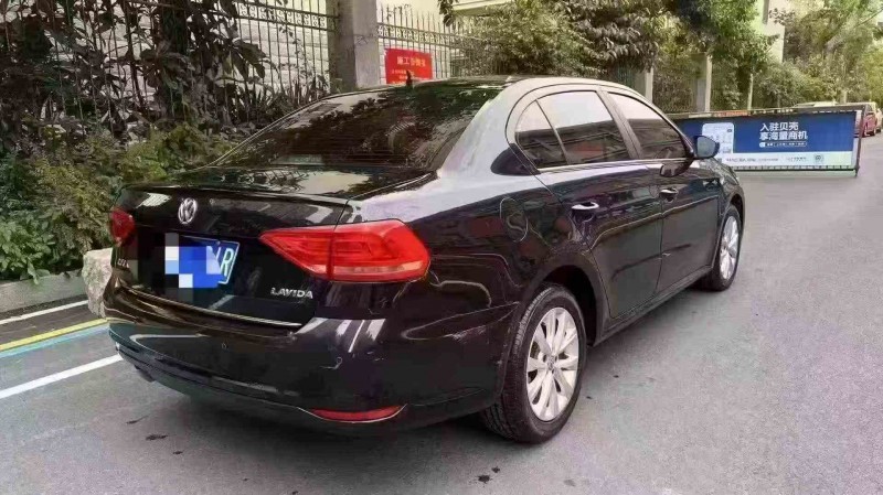 金华18年大众朗逸7