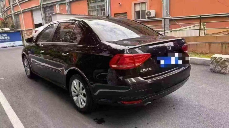 金华18年大众朗逸8