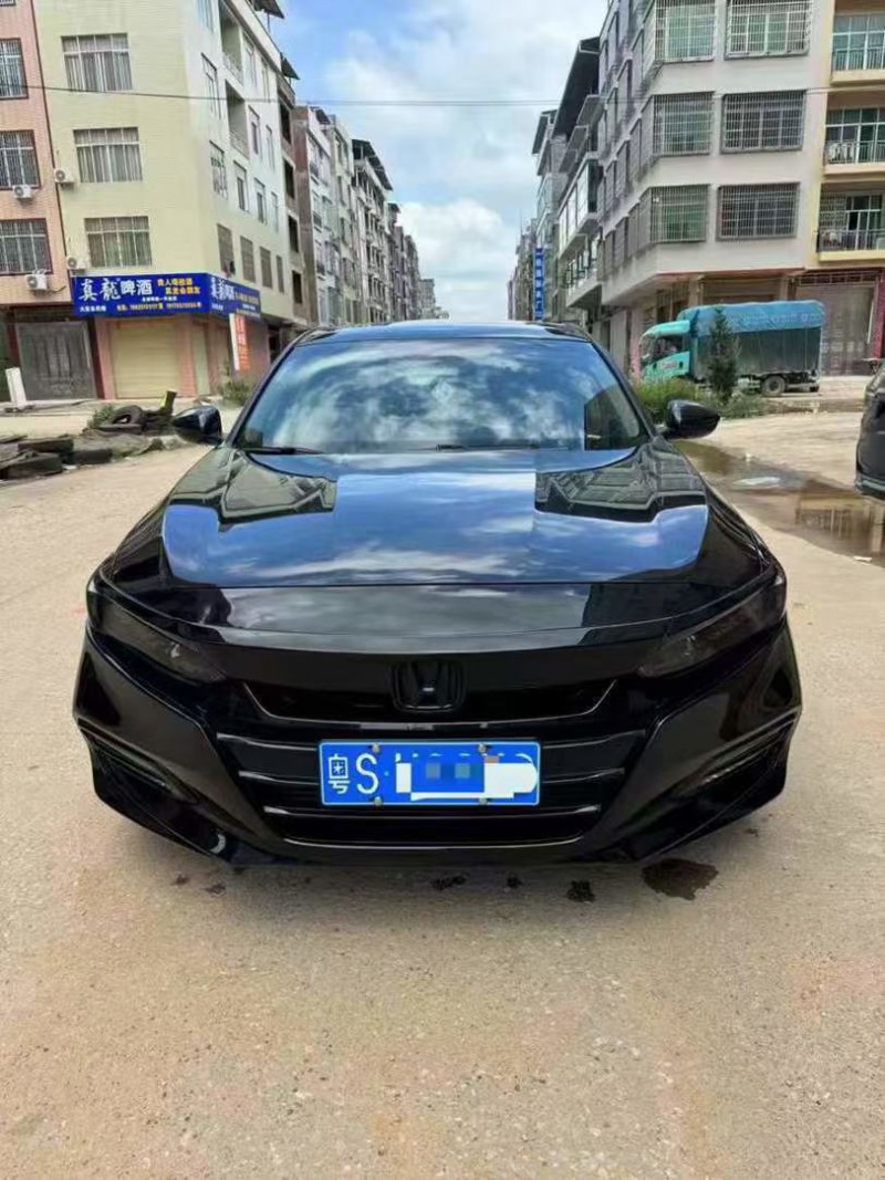 贵港21年本田雅阁1