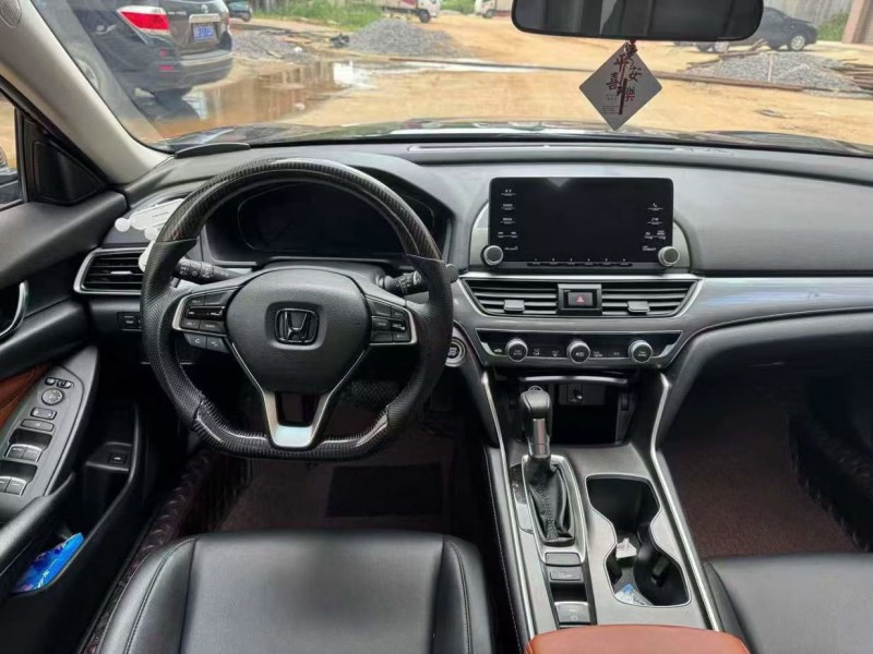 贵港21年本田雅阁4