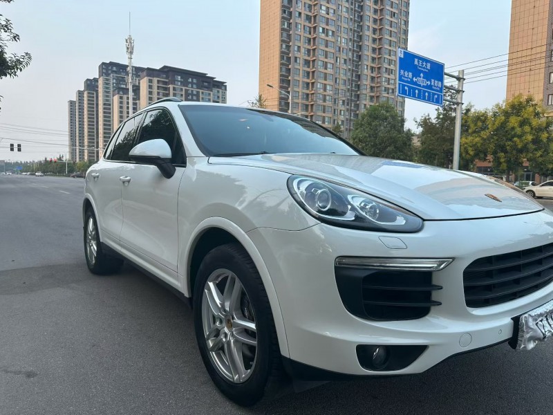 许昌18年保时捷卡宴3