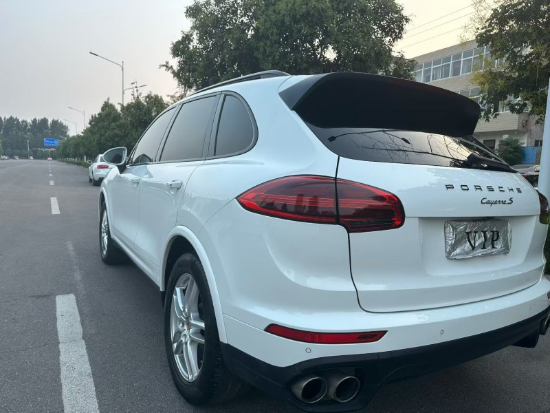 许昌18年保时捷卡宴5