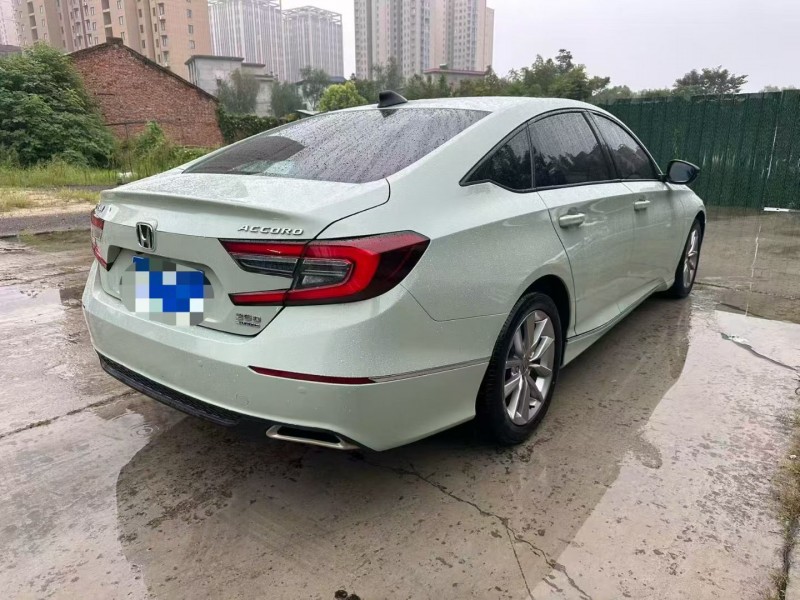 许昌22年本田雅阁5