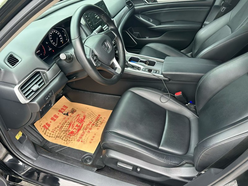 许昌22年本田雅阁8