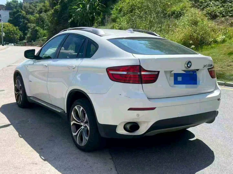 三明14年宝马X67
