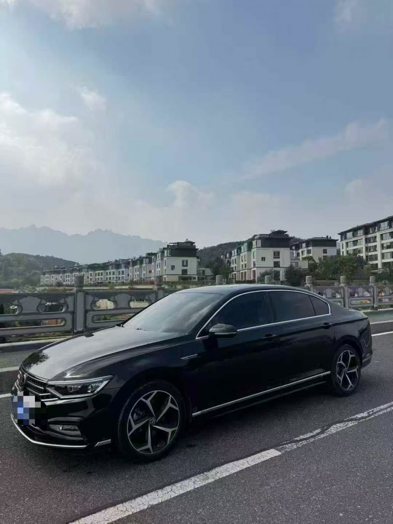 青岛23年大众迈腾3