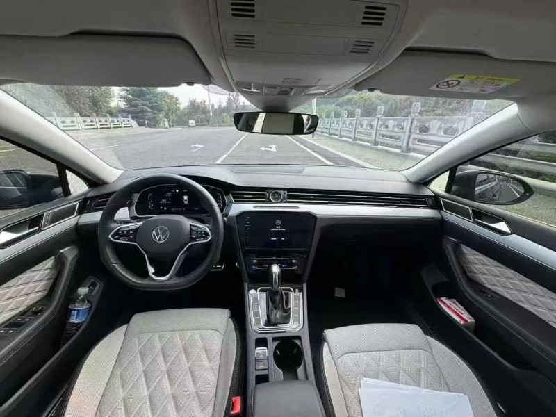 青岛23年大众迈腾4